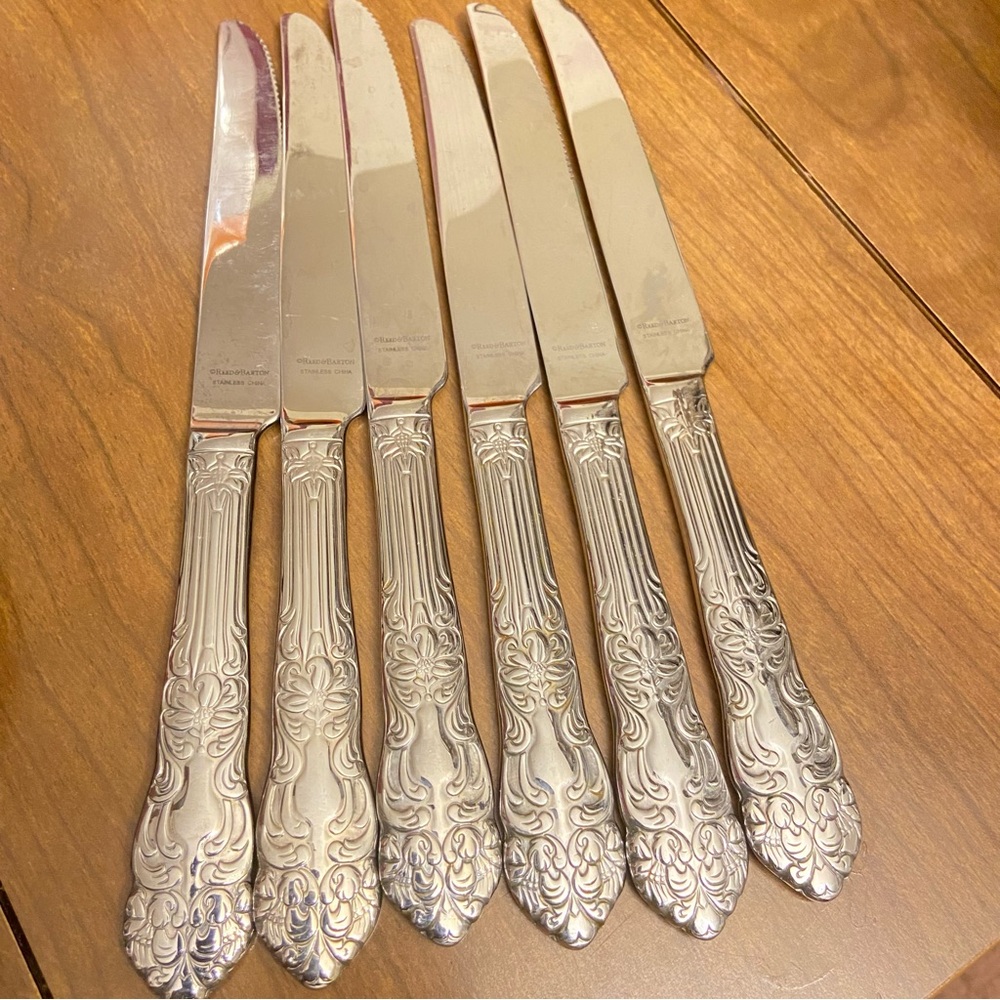 Reed & Barton Haversham 6 Piece Elegant Silver Floral Pattern Knives Set.
